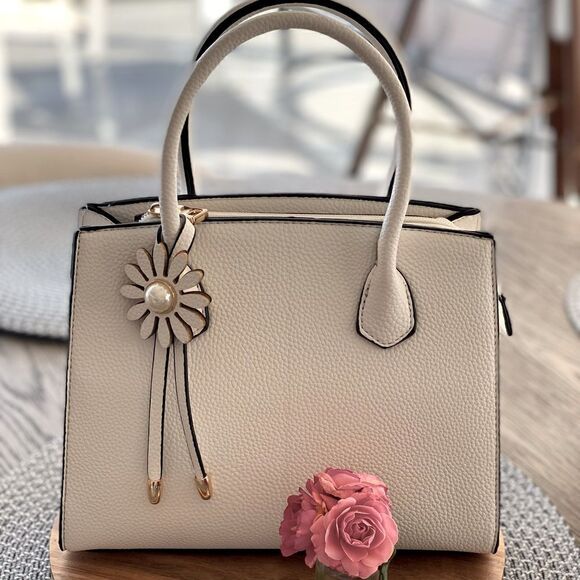 👜DIOPHY WHITE HANDBAG/PURSE w/white and pearl flower charm.  Adjustable strap. - Picture 2 of 11